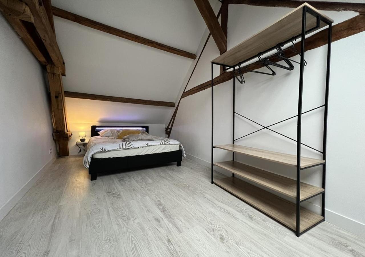 L Armurerie - Appartement Centre Ville De Sens Extérieur photo