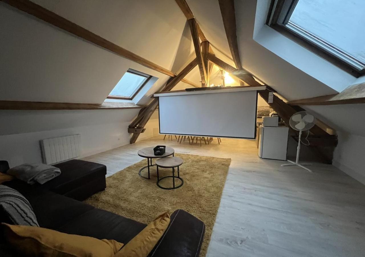 L Armurerie - Appartement Centre Ville De Sens Extérieur photo